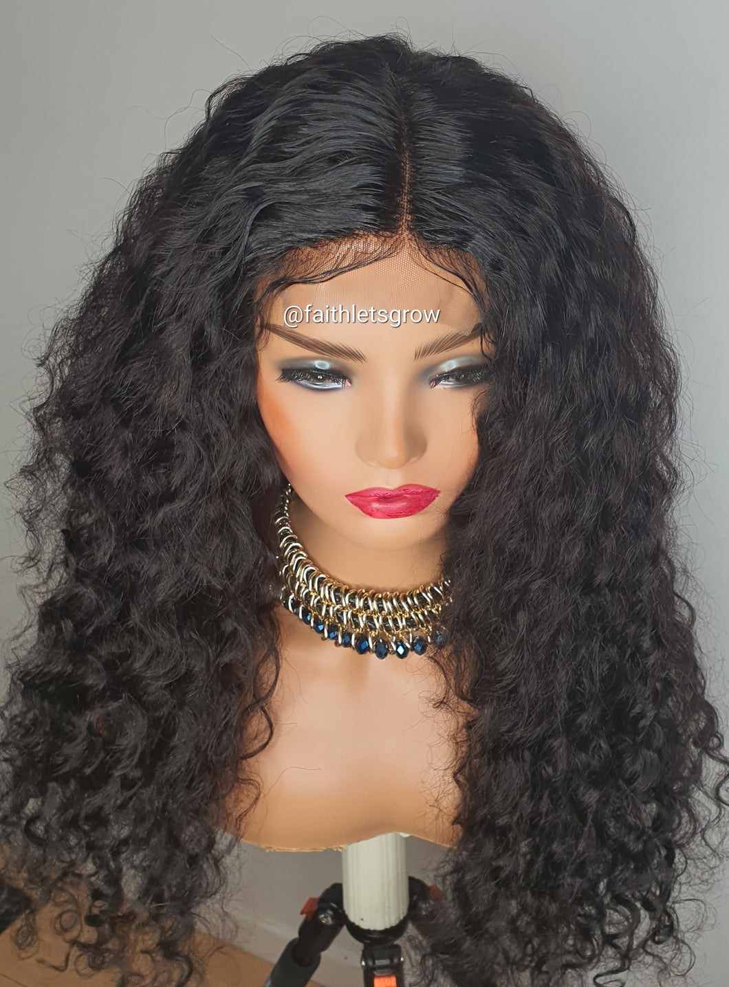 Deep wave 26inch peruvian hair 4x4 lace -closure glue less wig 250% density pre-plucked free parting